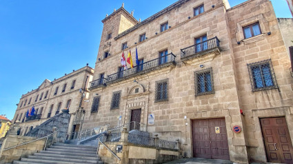 Fachada de la delegación de Hacienda en Soria