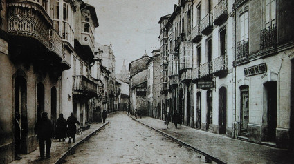 Foto antigua de las Cuatro Calles de Ribadeo