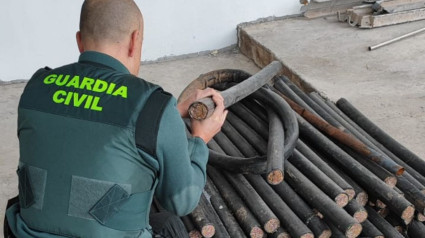 Guardia Civil investiga a dos personas por el robo de más de 2.300 kg de cobre en empresas de la Merindad de Estella