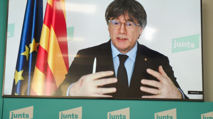 El presidente de Junts, Carles Puigdemont, durante una rueda de prensa, el 4 de marzo de 2024, en Barcelona