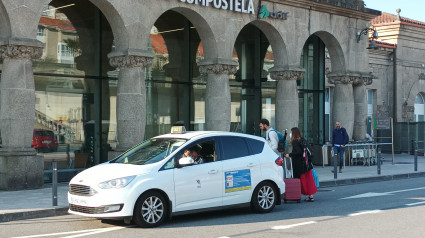 Jesús García es el presidente de Radio Taxi en Santiago