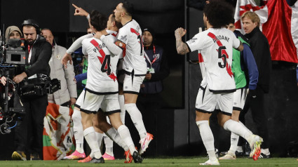 El Rayo Vallecano celebra el gol de Trejo a la Real Sociedad