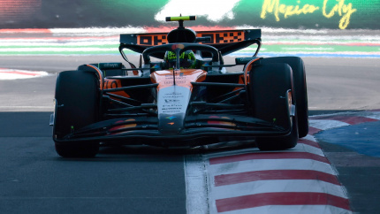 Lando Norris corre con su McLaren en el Gran Premio de México de Fórmula 1