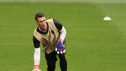 Kepa durante un calentamiento con el Real Madrid.
