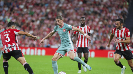 Gallagher durante el Athletic - Atlético de Madrid