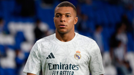 Kylian Mbappé, con la camiseta del Real Madrid