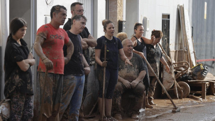 Vecinos de la Masía del Oliveral, en Riba-Roja, afectados por la DANA