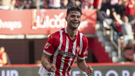 Diego Sánchez celebra la victoria ante el Cádiz.
