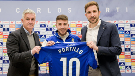 Portillo junto a Roberto Suárez y Agustín Lleida en su presentación.
