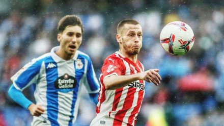 Jonathan Dubasin ante Obrador en Riazor.