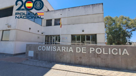Dos detenidos por explotar dos plantaciones de marihuana y enganches ilegales en Coria del Río