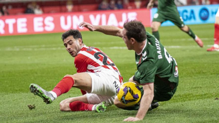 Diego Sánchez y Jon Bautista en el Sporting - Eibar