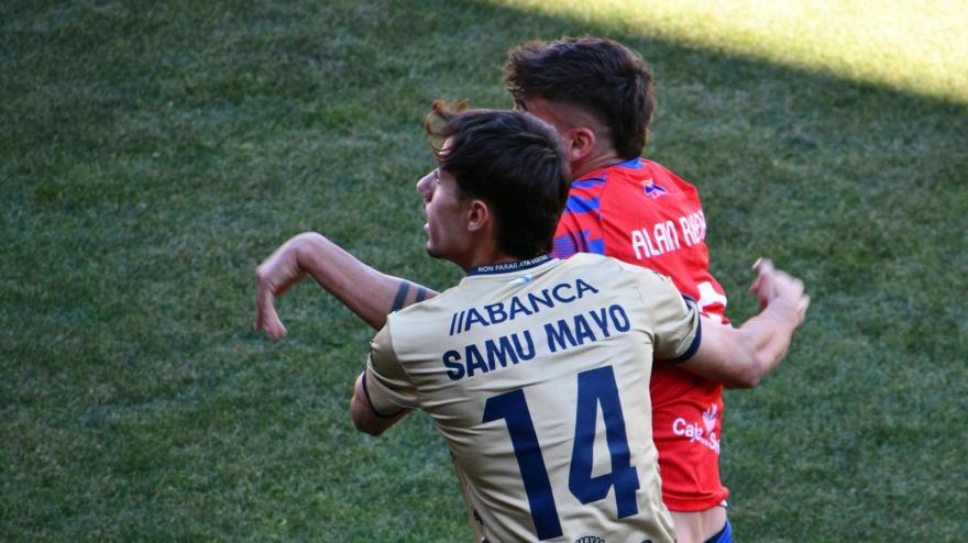 Imagen del duelo de la primera vuelta entre Numancia y Pontevedra