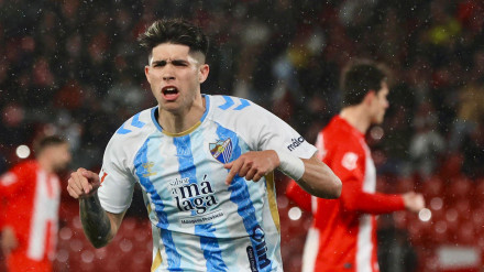 (2-2) Así te contamos el heroico empate del Málaga que remonta en Almería