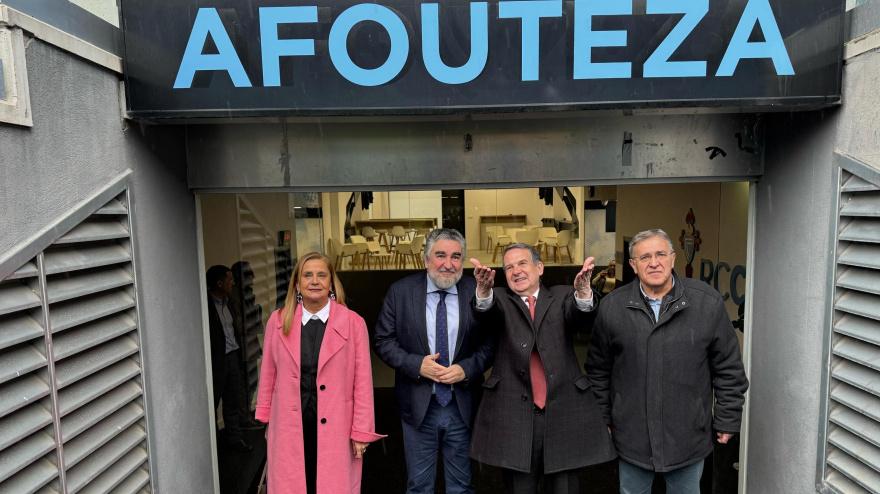 Caballero y Uribes en su visita a Balaídos