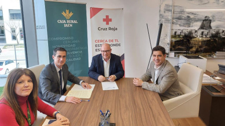 Cruz Roja y Caja Rural de Jaén se alían contra la soledad en la tercera edad
