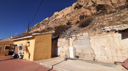 Vivienda que tendrá que ser derribada por daños tras las lluvias