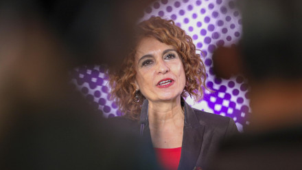 ¿Puede seguir ocupando su cargo María Jesús Montero tras cuestionar la presunción de inocencia?