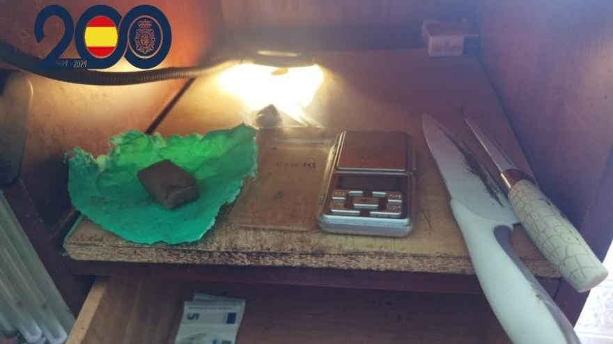 Desmantelado punto venta droga