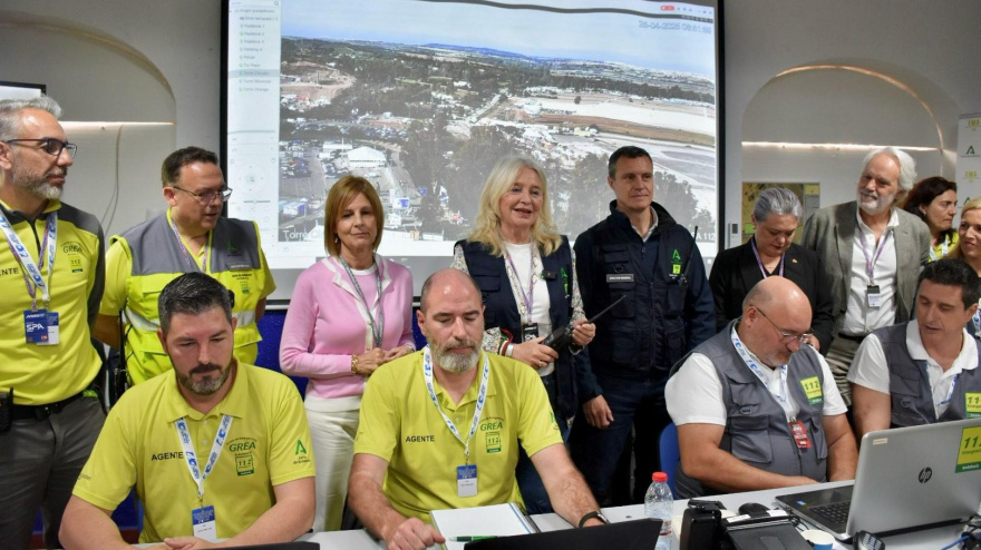 Autoridades y técnicos participantes en la activación del Plan Territorial de Emergencias en el Circuito de Jerez