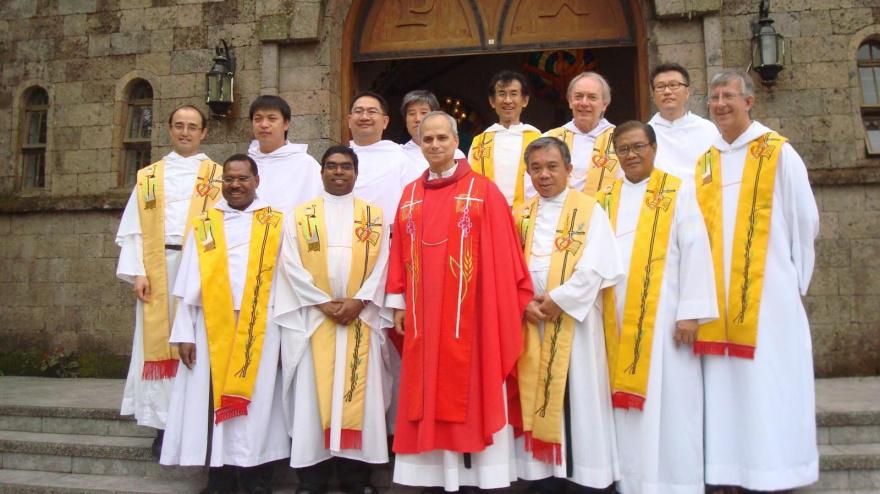 El agustino Alex Panniparambin, vicario de la parroquia de San Agustín de Valladolid nos cuenta en COPE cómo es el nuevo Papa León XIV