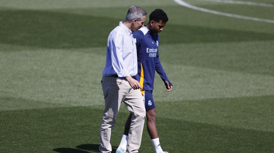 Rodrygo se retira durante el entrenamiento previo al partido ante el Mallorca