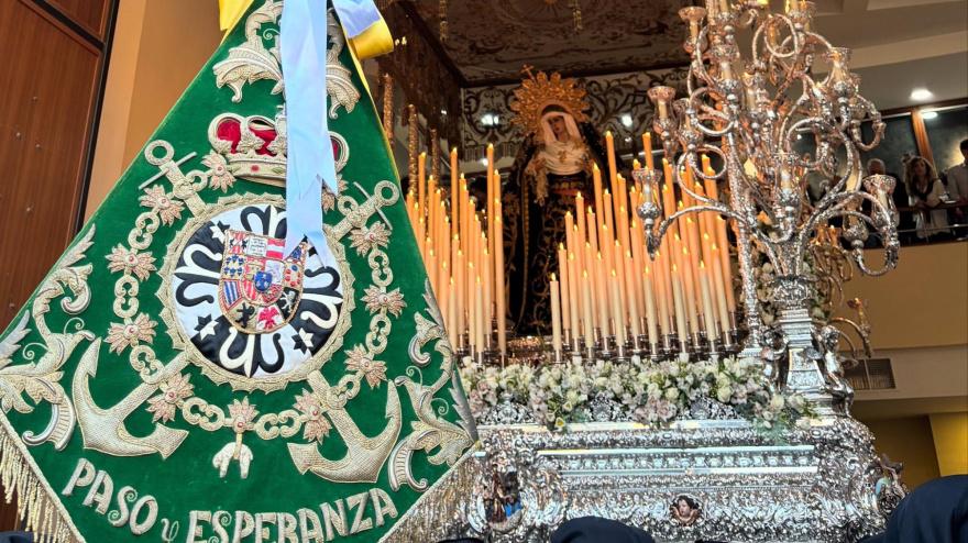 Instrumentos, mil locas de Málaga y vino de Moclinejo: así viaja a Roma la furgoneta de la Banda de Música del Paso y la Esperanza