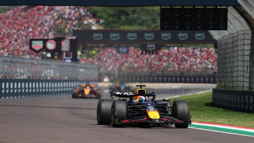 Max Verstappen ha ganado el Gran Premio de Emilia Romagna en Imola.