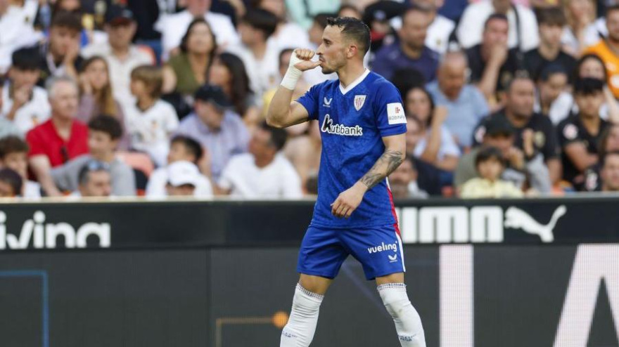 Berenguer celebra el gol del Athletic al Valencia