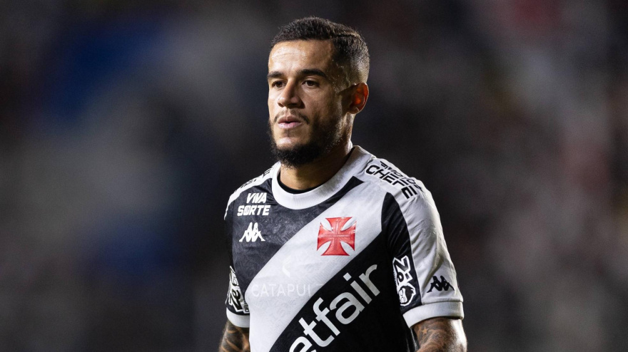 Coutinho jugando un partido con Vasco da Gama