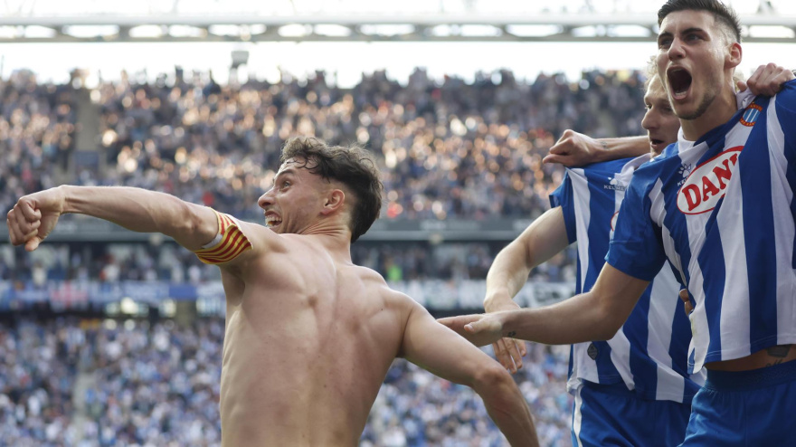 Javi Puado celebra el 1-0 del Espanyol contra Las Palmas