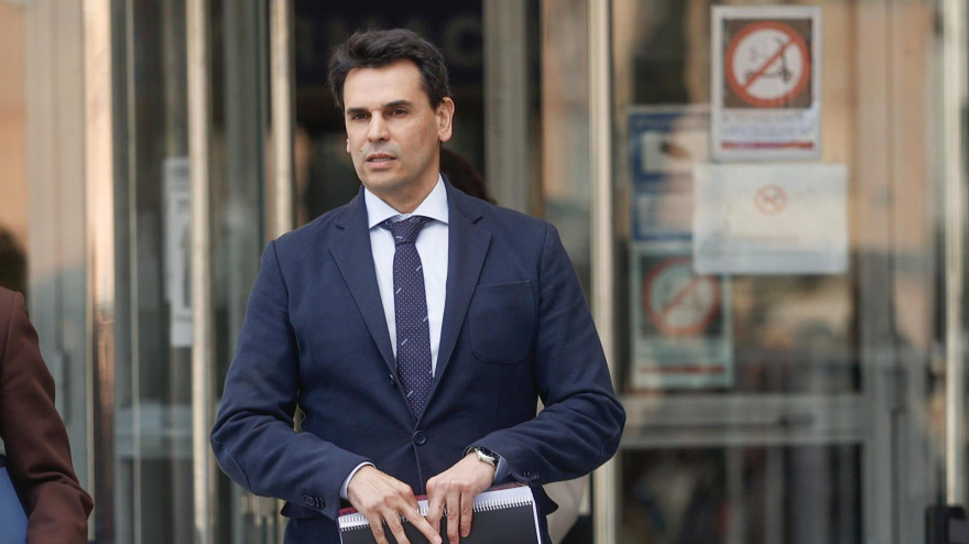 Alberto González Amador