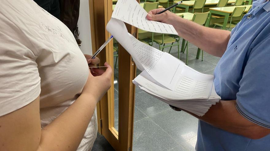 Primer día del examen de la PAU en Valencia