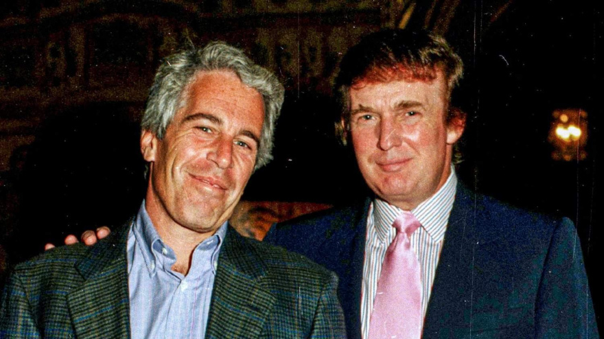 Jeffrey Epstein junto a Donald Trump