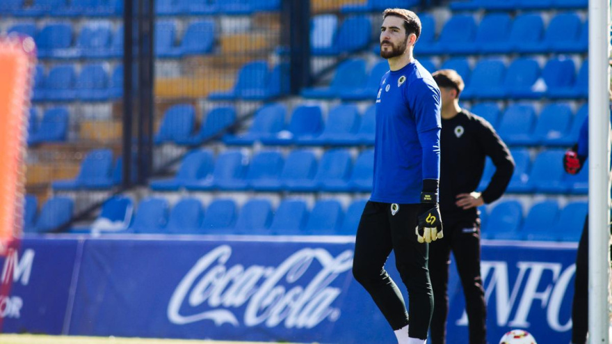 Carlos Abad, en un entrenamiento en el Rico Pérez.