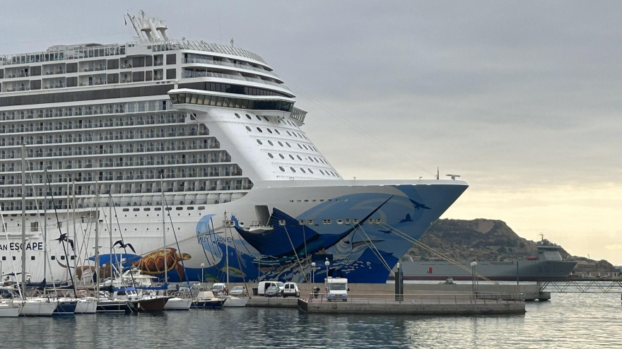Crucero en el puerto de Cartagena