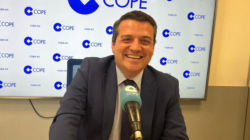 El alcalde de Córdoba, José María Bellido, en los estudios de COPE Córdoba