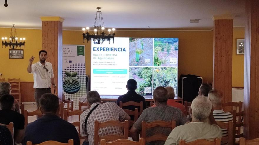 Juan Manuel Fernández en COPE: "ya hay muchos agricultores que están aplicando técnicas innovadoras"