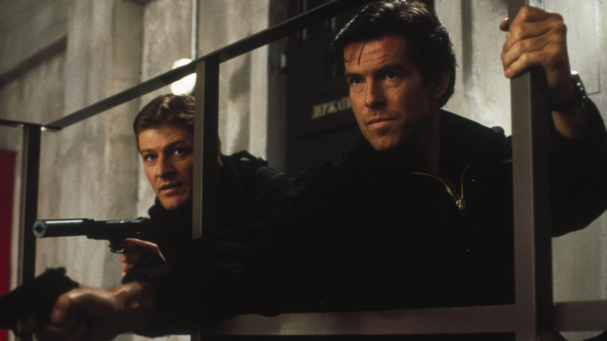 Pierce Brosnan como James Bond