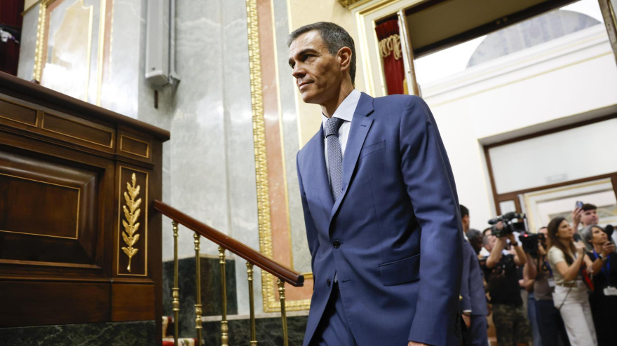 Pedro Sánchez accede al hemiciclo del Congreso este miércoles