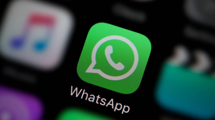 KCM1J2 KCM1J2 A close-up shot of the company logo representing the WhatsApp app icon, as seen on the screen of a smart phone (Editorial use only)