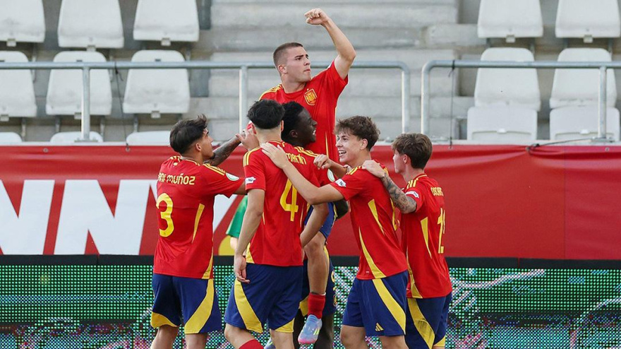 La selección sub19 celebra uno de los goles a Alemania (@sefubtol)