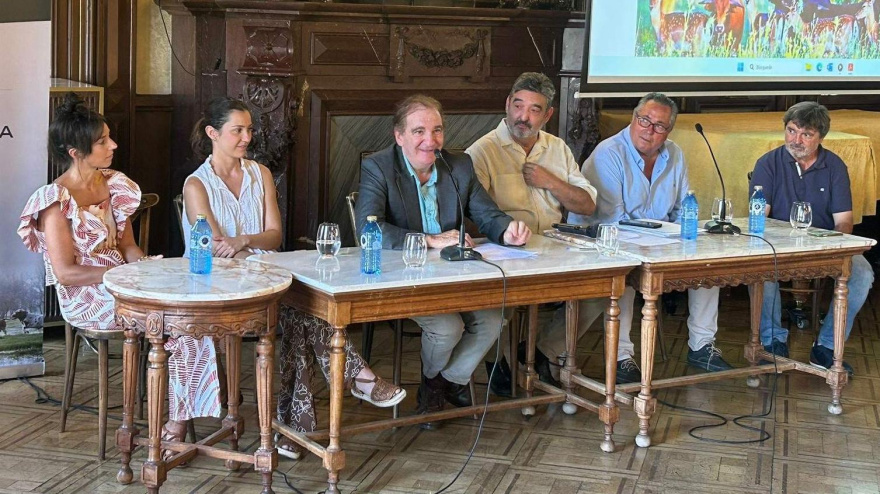Los ganaderos de la RUCTL, durante el acto celebrado en Pamplona