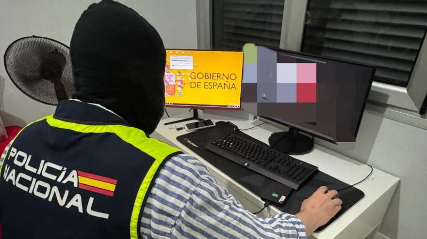 La Policía Nacional detiene a dos personas por la venta de datos sensibles de altas personalidades del Estado y del Gobierno