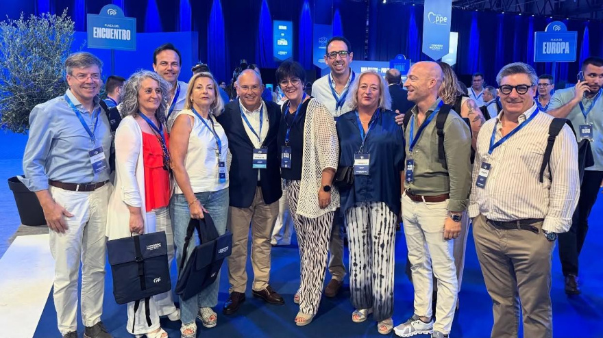 Juana Mari en el congreso nacional pp