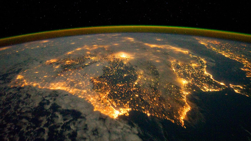 España y Portugal de noche vistas desde la Estación Espacial Internacional