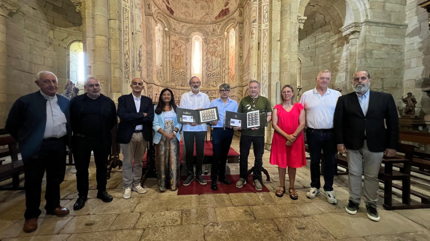 El sello fue presentado en la propia iglesia de Vilar de Donas
