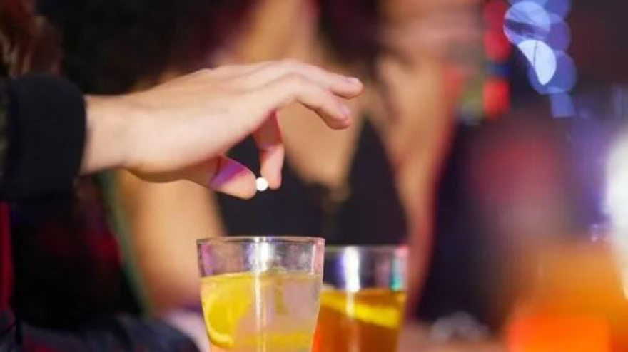 Cuidado con la sumisión química este verano