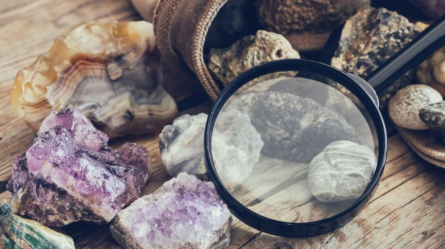 Feria y mesa de intercambio de minerales, rocas y fósiles de Castilla y León