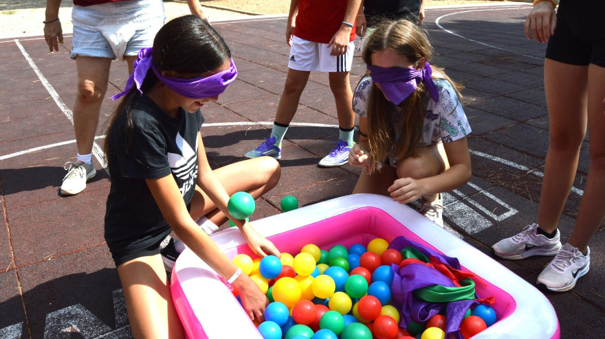 Actividades en el campamento de Los Urrutias
